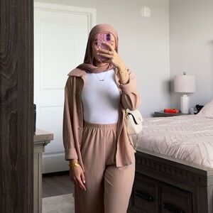 Meet your Posher, Rohah